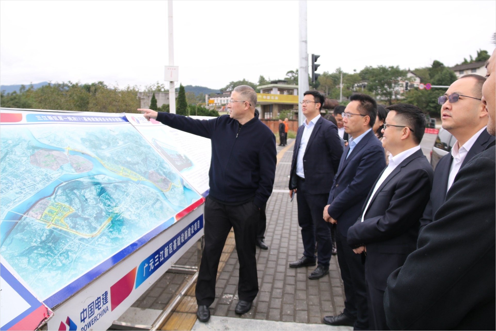 size-20211013韩杰会见广元市市长董里 (6).jpg