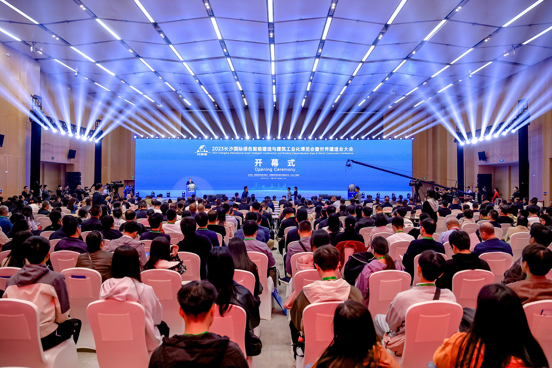 1920-1.jpg 1920-1.jpg