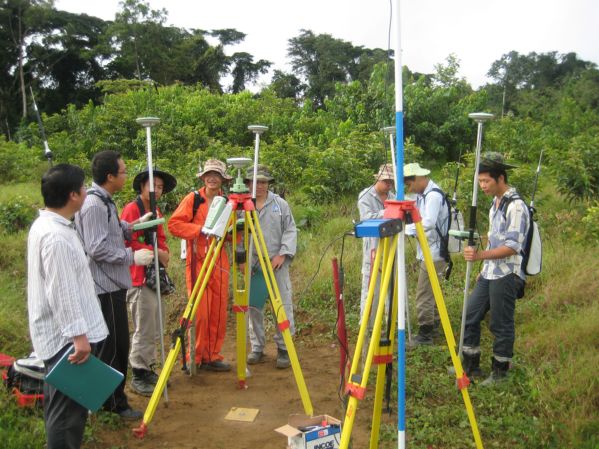 3-2008年赤道几内亚吉布劳新城测量.jpg 3-2008年赤道几内亚吉布劳新城测量.jpg