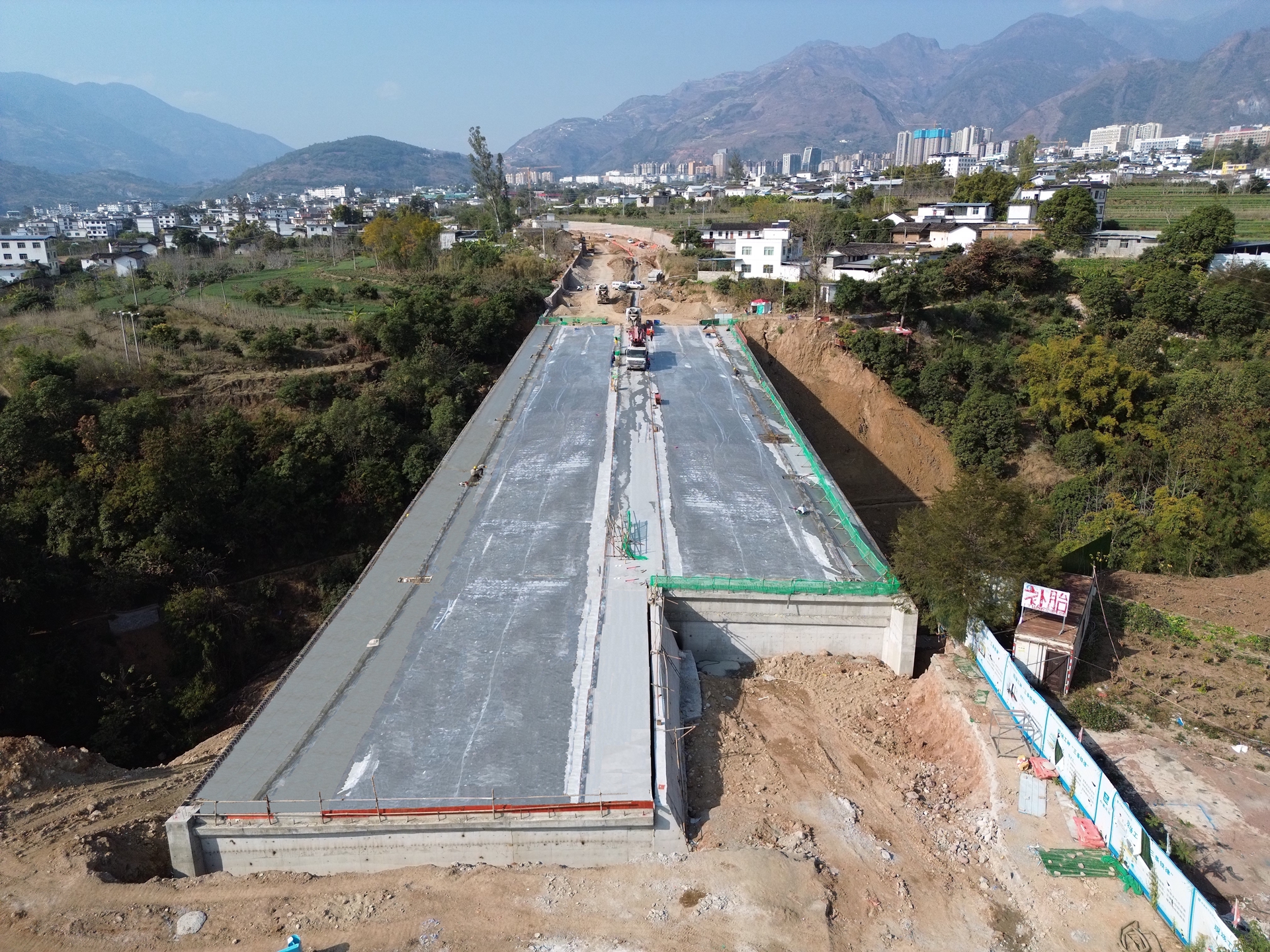 1920- 一公司 宁南县宁远镇码口片区改善农村人居环境项目（宁远大道）.jpg