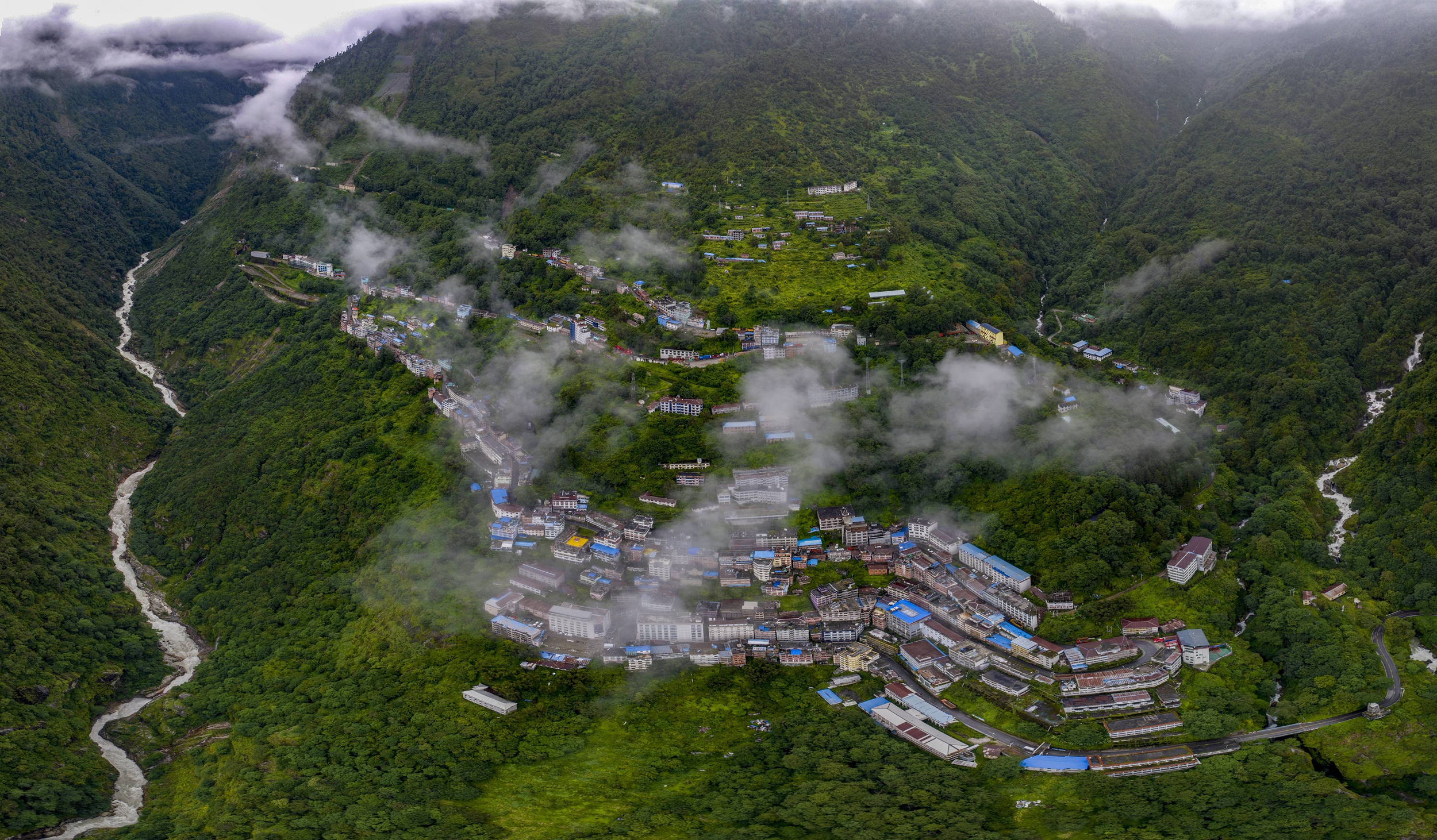 特种技术公司-樟木口岸恢复重建地质灾害一期第二批次10处地质灾害治理项目地质灾害治理-2500压缩.jpg 特种技术公司-樟木口岸恢复重建地质灾害一期第二批次10处地质灾害治理项目地质灾害治理-2500压缩.jpg