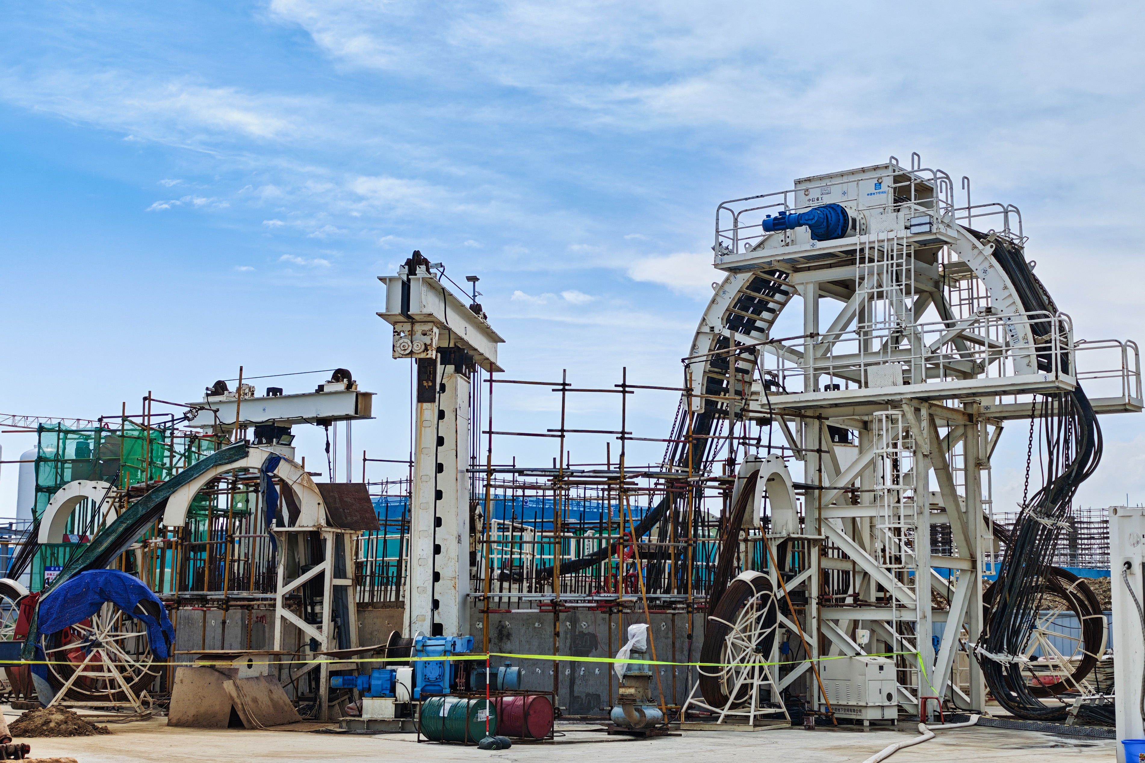 20250822 SECM竖井掘进装备在中国石油首个海底盾构工程烟台港西港区LNG接收井项目顺利始发 微信图片_20250826174455_37_991-1.jpg 20250822 SECM竖井掘进装备在中国石油首个海底盾构工程烟台港西港区LNG接收井项目顺利始发 微信图片_20250826174455_37_991-1.jpg